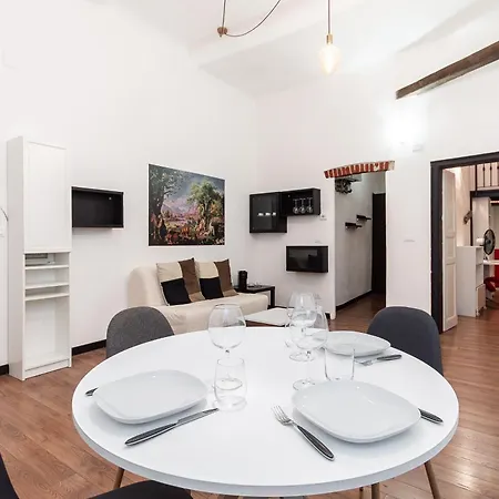 Cozy Apartment, 300 Meters From The Aquarium And San Giorno Metro