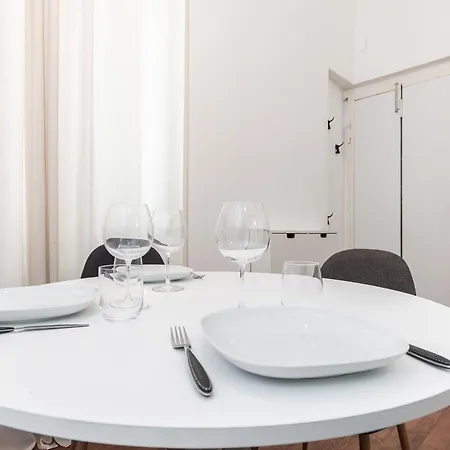Cozy Apartment, 300 Meters From The Aquarium And San Giorno Metro Apartment