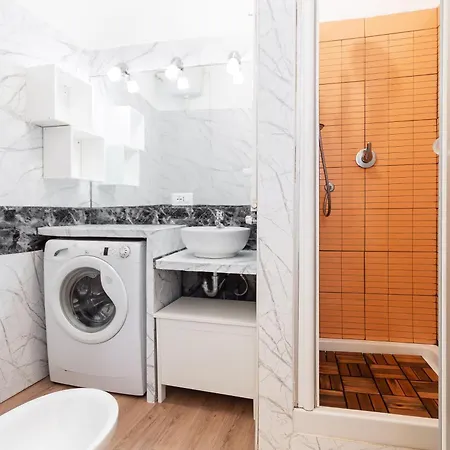 Cozy Apartment, 300 Meters From The Aquarium And San Giorno Metro Apartment