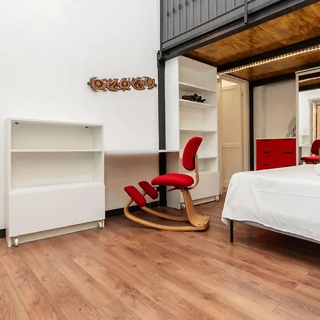 Cozy Apartment, 300 Meters From The Aquarium And San Giorno Metro Apartment *