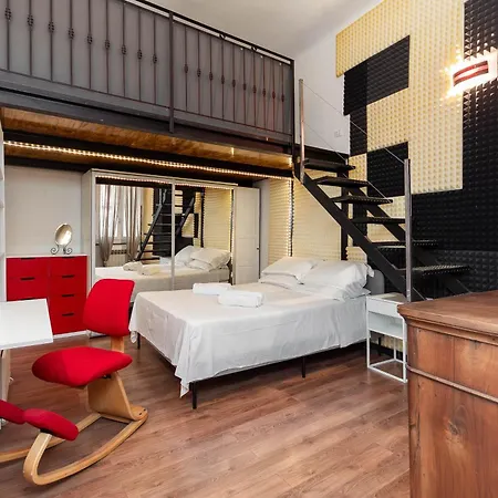 Apartment Cozy Apartment, 300 Meters From The Aquarium And San Giorno Metro Genoa