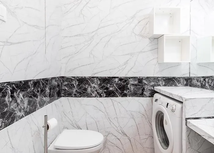 300 Meters From The Aquarium And San Giorno Metro, Self Checkin And Fast Internet Apartmán